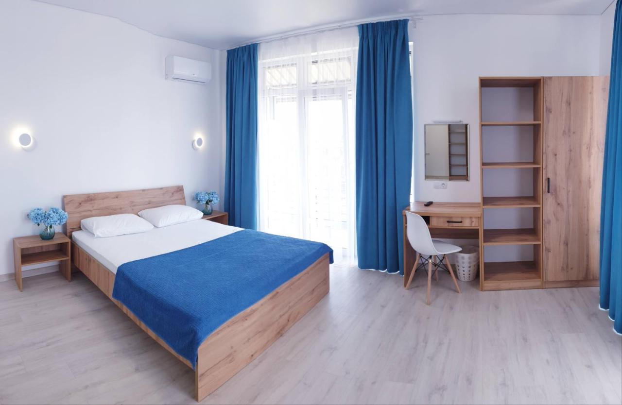 Zatokas Sun Club Hotel Bagian luar foto