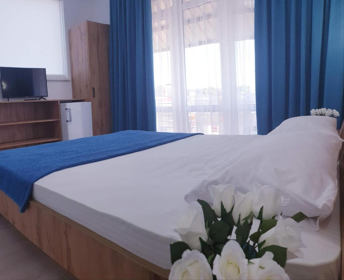 Zatokas Sun Club Hotel Bagian luar foto