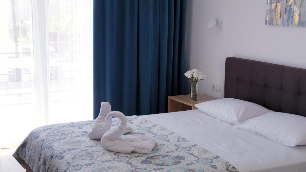 Zatokas Sun Club Hotel Bagian luar foto